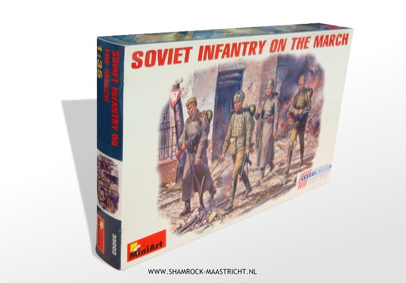 MiniArt Soviet Infantry On The March