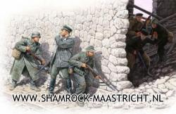 Master Box LTD German Mountain Troops en Soviet Marines