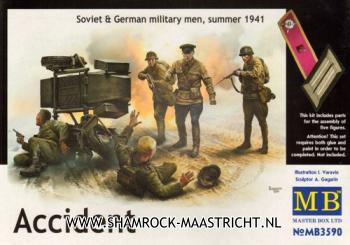 Master Box Ltd Accident - Soviet & German Military men, Summer 1941