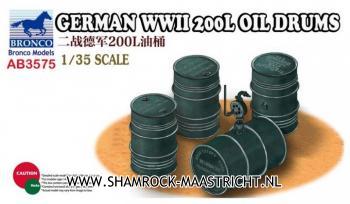 Bronco German WWII 200L Oil Drums 1/35