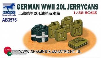 Bronco German WWII 20L Jerrycans 1/35