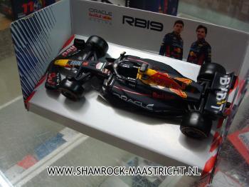 Bburago 2023 Red Bull Racing RB19 No.1 Max Verstappen 1/43 
