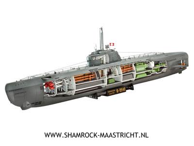 Revell U-Boot Type XXI with interior