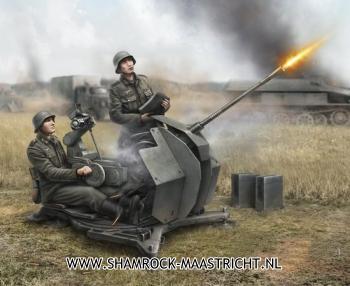 Zvezda German 20-m Anti-Aircraft Gun with Crew - Flak-38
