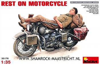 Miniart Rest On Motorcycle