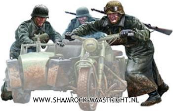 Master Box Ltd German Motorcyclists, WWII Era