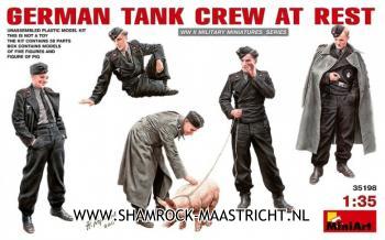 Miniart German Tank Crew at rest 1/35 WWII