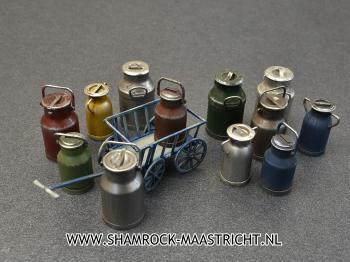 Miniart Milk Cans With Small Cart 1/35