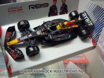 Bburago 2023 Red Bull Racing RB19 No.1 Max Verstappen 1/43 